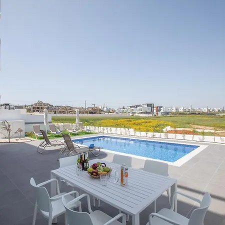 Ferienvilla Vie Bleu Mit Grossem Pool *