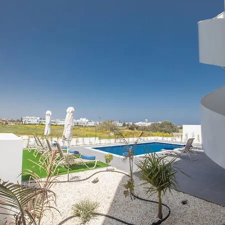 Ferienvilla Vie Bleu Mit Grossem Pool