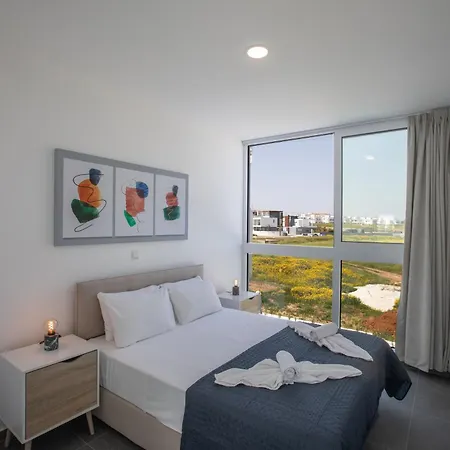 Ferienvilla Vie Bleu Mit Grossem Pool بيت للعطل *